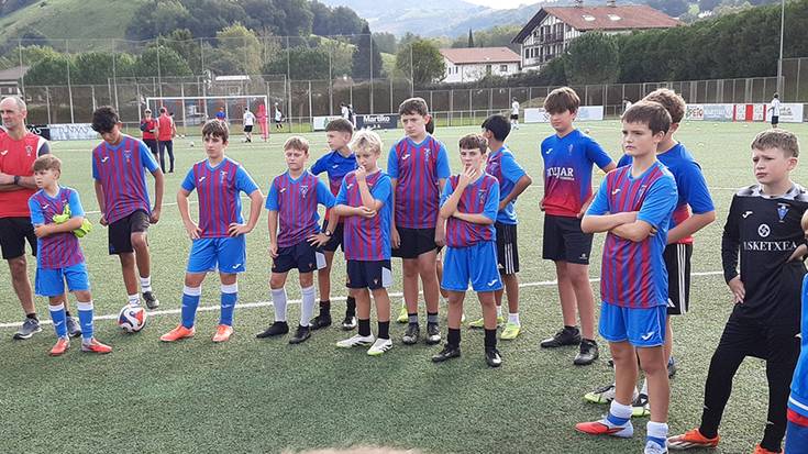 Zortzi talde apuntatu dira Bortzirietako Futbol 8 Kuadrilla Txapelketan