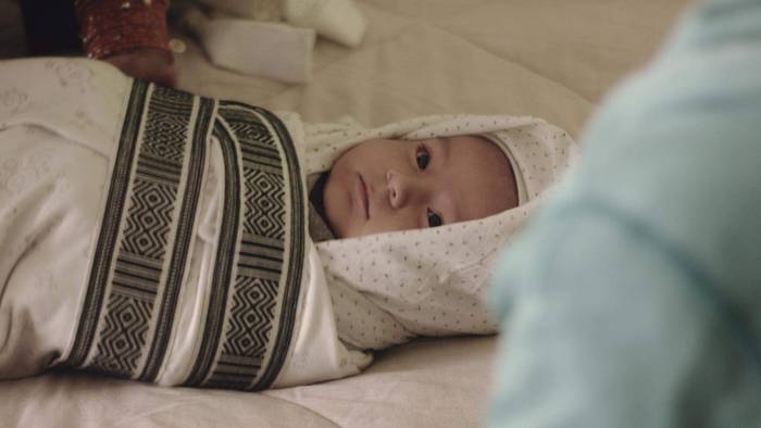 'Huahua' dokumentalaren emanaldia eta solasaldia