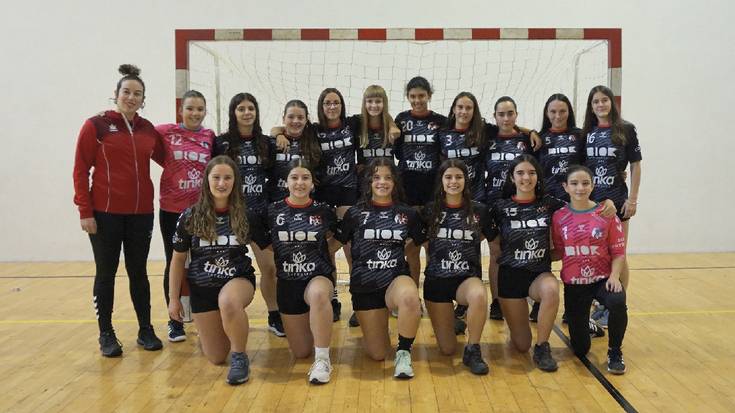 Kadete mailako eskubaloi derbia jokatuko dute BKTko eta Errekako neskek