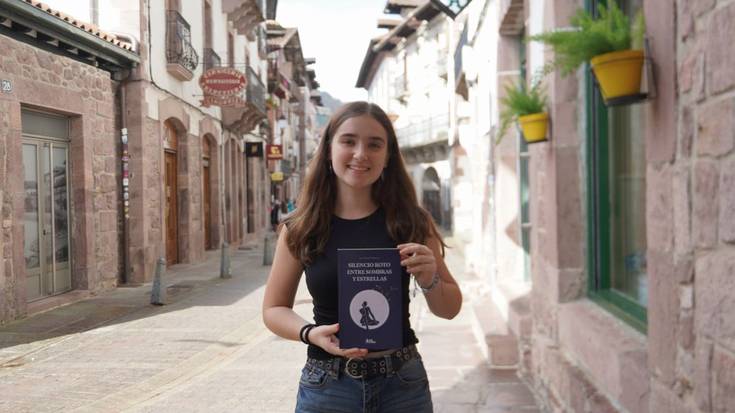 «Ihes egiteko eta barneak husteko eskribitzen dut»