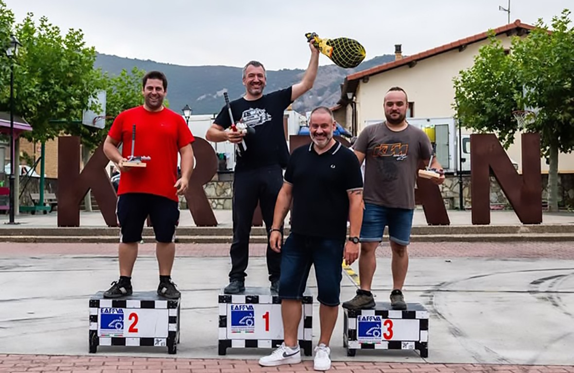 Euskadiko Slalom Txapelketako lehen proba irabazi du Asier del Pozo auto gidari lesakarrak