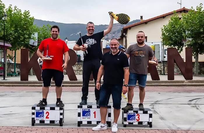 Euskadiko Slalom Txapelketako lehen proba irabazi du Asier del Pozo auto gidari lesakarrak