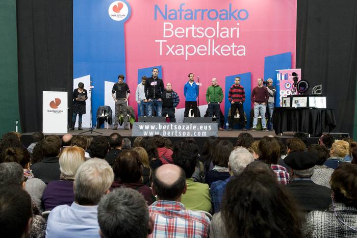 Abenduaren 16an abiatuko da Iruñean 2017ko Nafarroako Bertsolari Txapelketa 