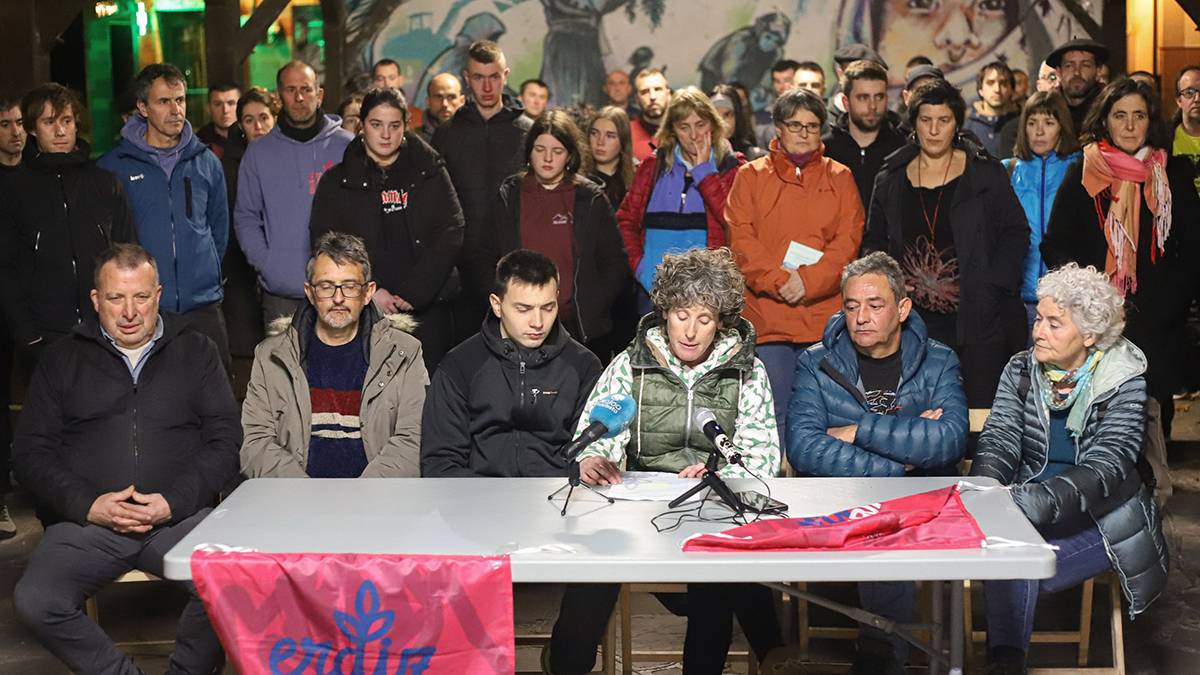 Epaitegietara jo dute Erdiz Bizirik eta Sustrai Erakuntzak Rafaeles meategia handitzeko baimenaren kontra