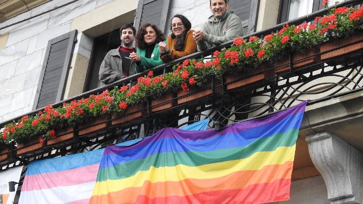«LGTBIQ+ errealitateei erreparatzeko apustua egin du Lesakako Udalak»