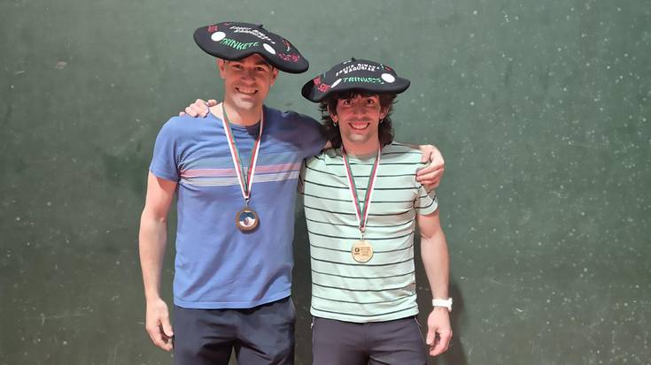 Ugaitz Elizalde iturendarra Euskal Ligako txapeldun izan da trinketean