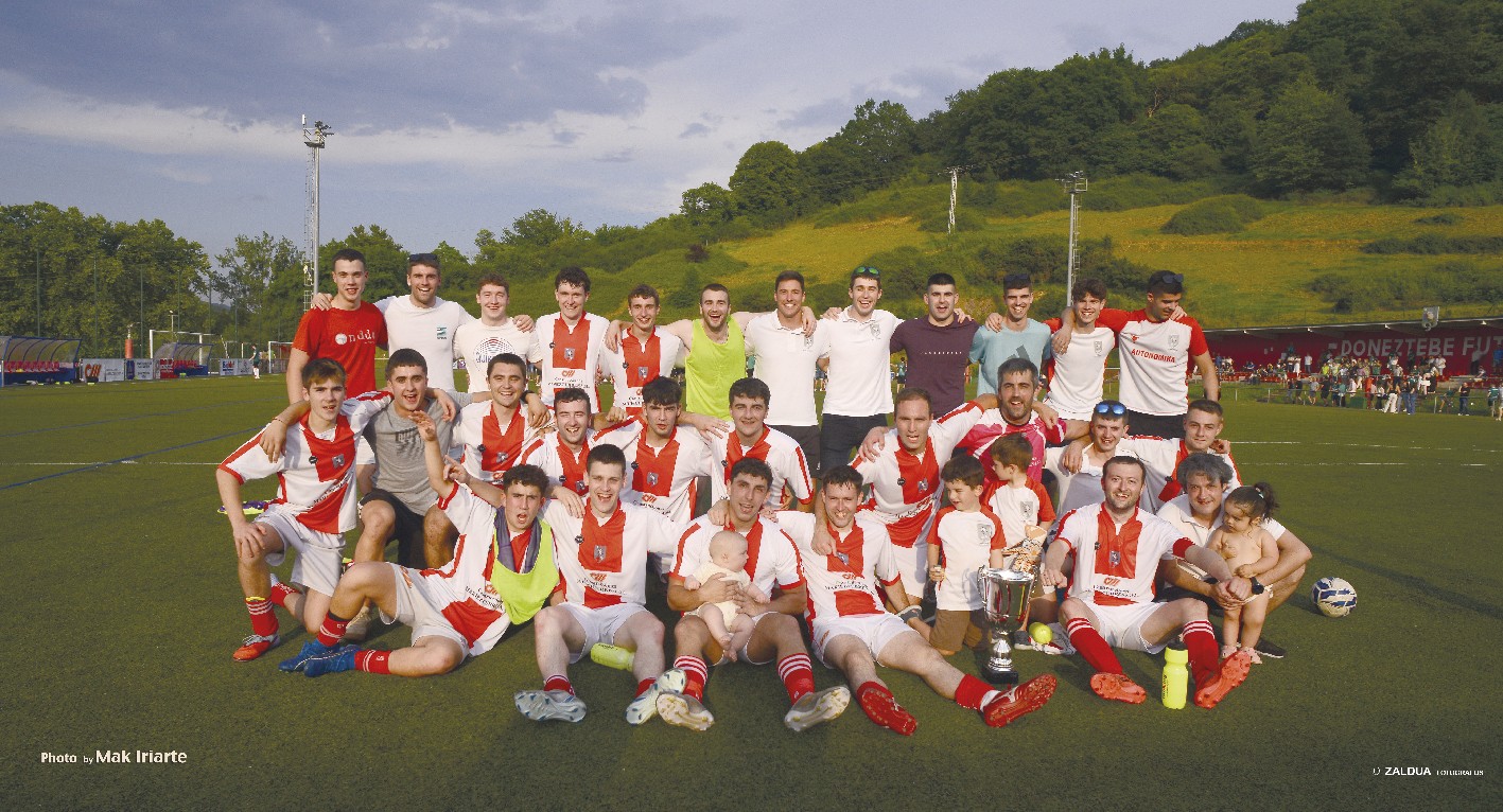 Hirugarren mailan jokatuko duen lehen partida historikoarekin hasiko du denboraldia Doneztebe Futbol Taldeak