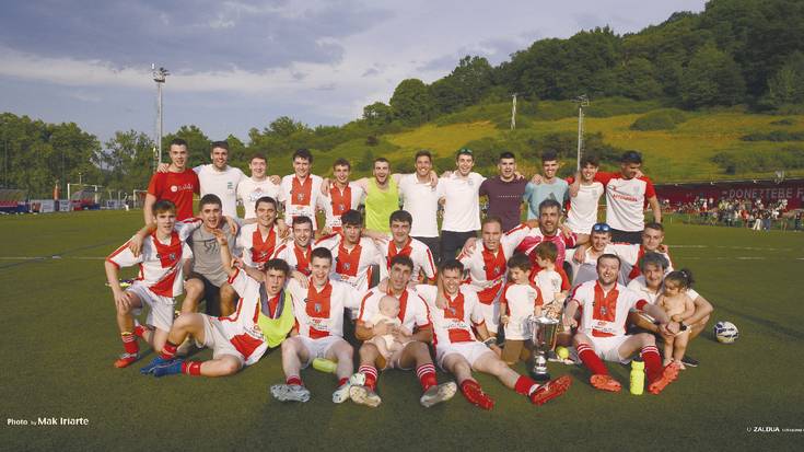 Baztan Futbol Taldeak igoera promoziora sailkatzeko aukera bikaina du ligako azken partidan