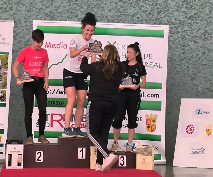 Ainhoa Etxegarai beratarra garaile Xtreme Higa Monreal mendi lasterketan