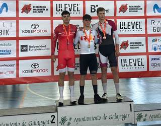 Kolore guztietako metalak lortu ditu Ander Larraburu sunbildarrak Espainiako pistako txirrindularitza txapelketan