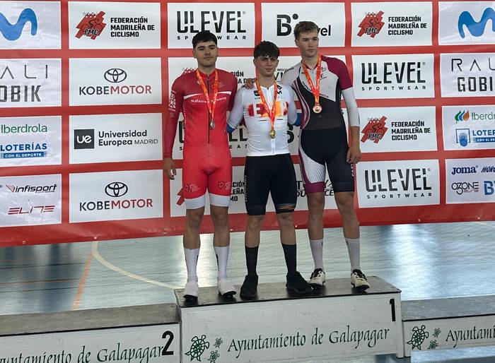 Kolore guztietako metalak lortu ditu Ander Larraburu sunbildarrak Espainiako pistako txirrindularitza txapelketan