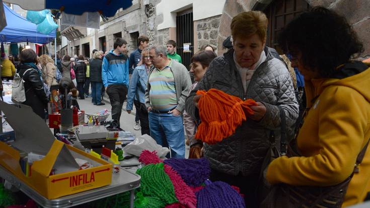 Malerrekako Caritasen aldeko merkatu solidarioa eginen dute igandean Donezteben