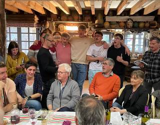 Hiruka'ntuz bazkari kantatua larunbatean eginen dute Senpereko Inharrian