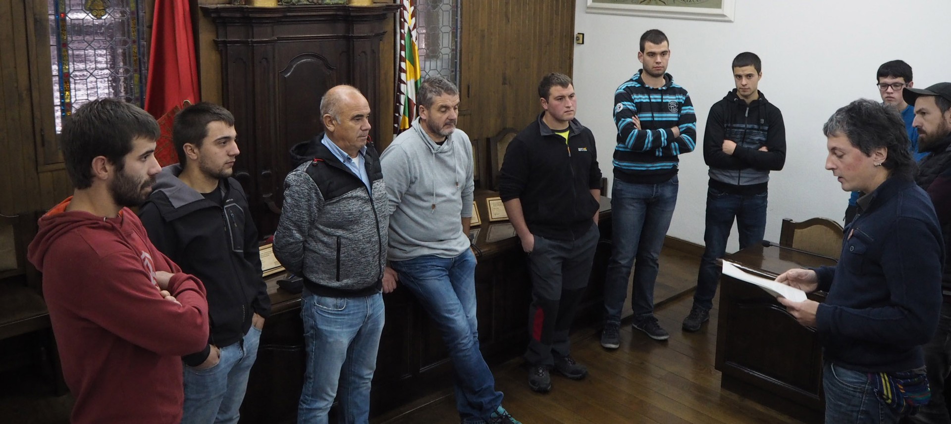 Nekazari gazteei aitortza instituzionala egin die Baztango Udalak