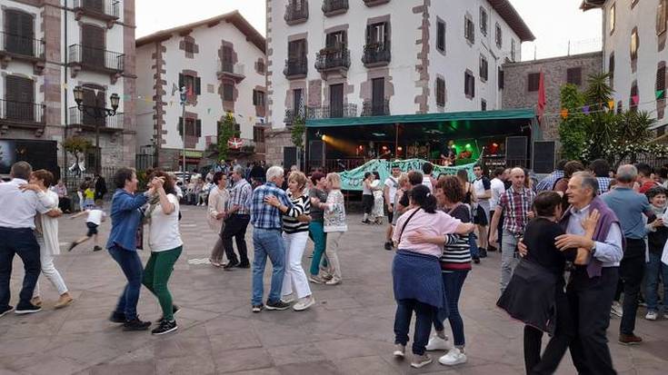 Iruritako bestak maitzaren 28tik ekainaren 1era