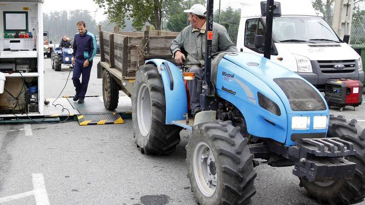 Nekazaritzako ibilgailuen azterketa teknikoa azaroaren 25ean Etxalarko herriko frontoian