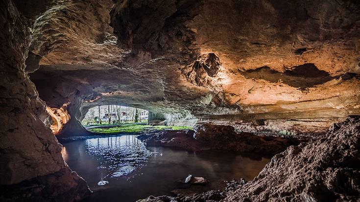 Sarako lezeetarako sarrera bikoitza