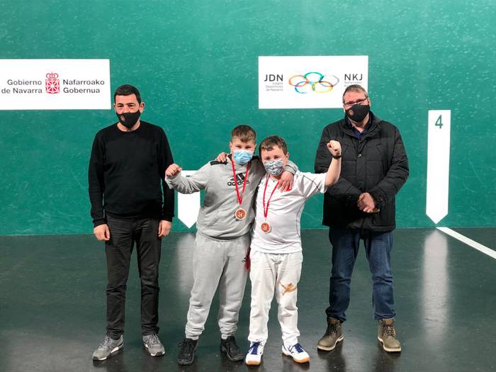 Hiru txapel eskuratu dituzte eskualdeko pilotariek Nafarroako Kirol Jokoetan