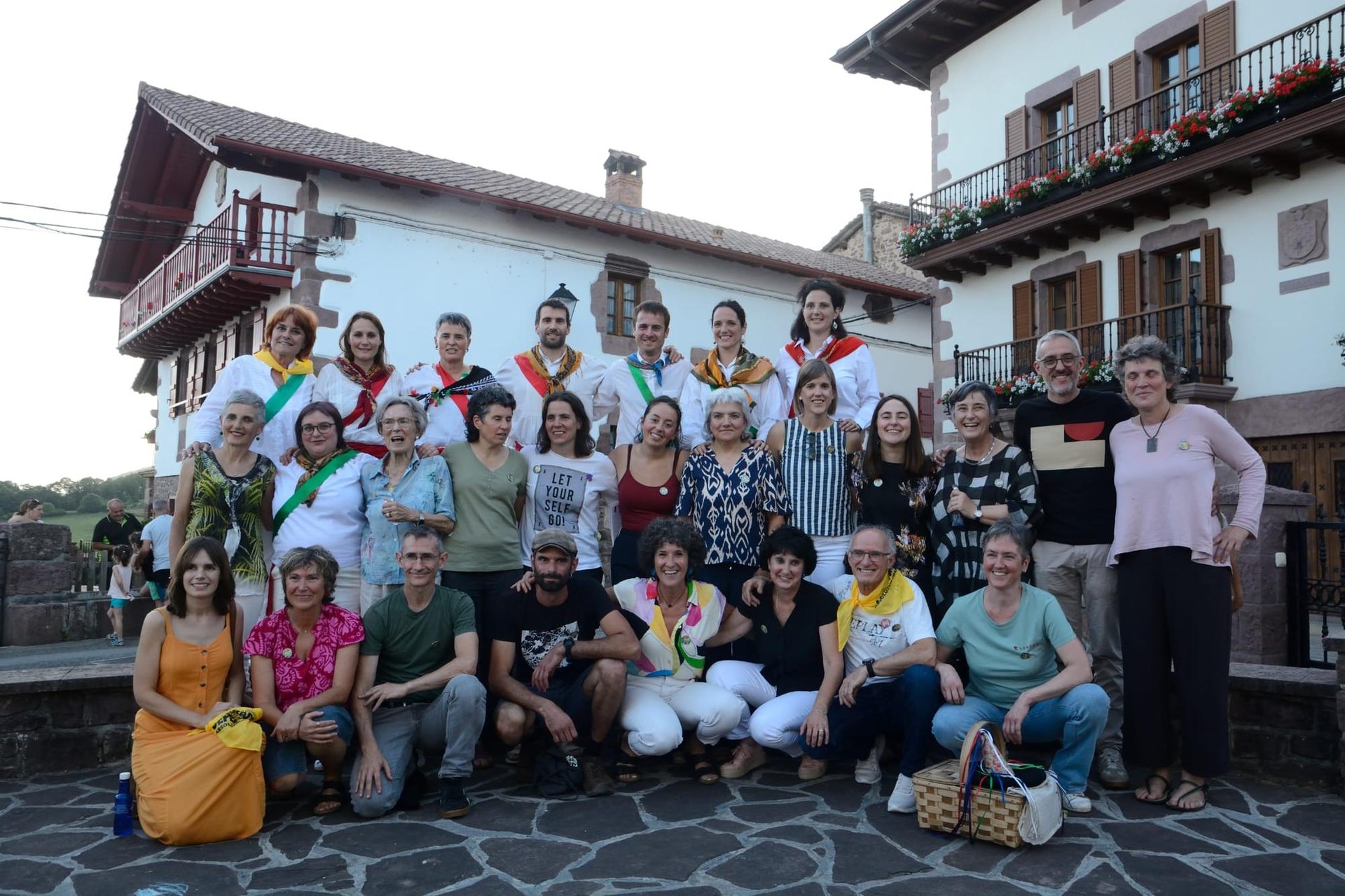 Baztango Mindeitzek kontzertu ibiltaria eginen du igandean Azpilkuetan