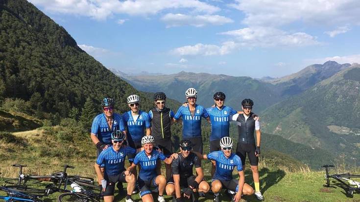 Erreka Kirol Elkarteko txirrindulariak Pirinioetan izan dira