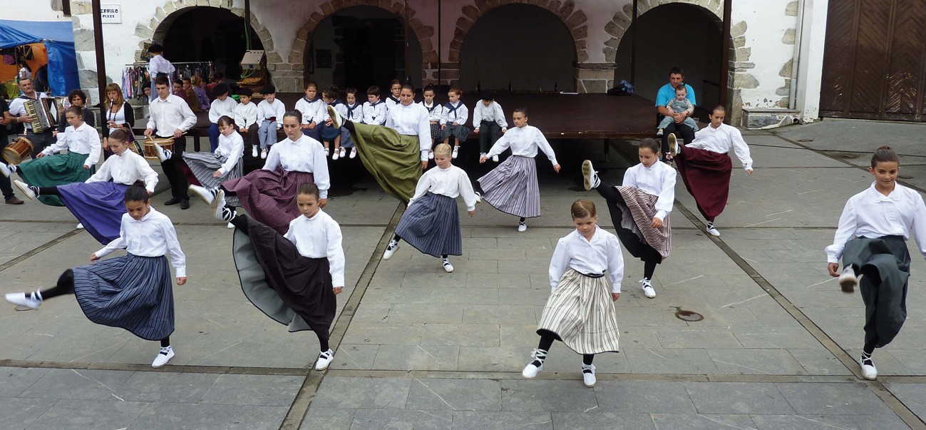 Arantzako bestetako programaren azalerako lehiaketa antolatu du Kultura Batzordeak haurrentzako