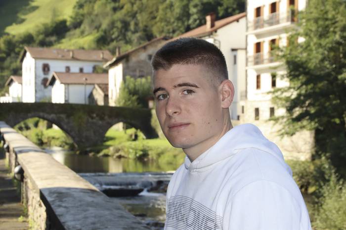 «Ametsa egia bihurtzea litzateke profesionaletan debuta egin ahal izatea»