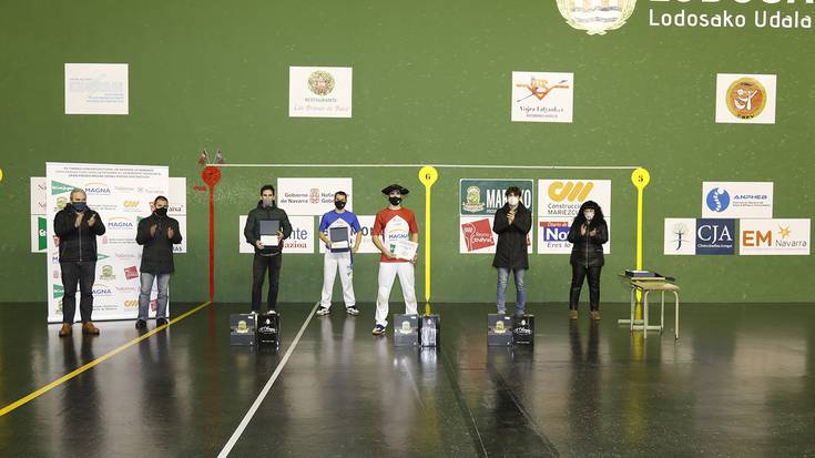 Azpirozek ezustean irabazi du buruz buruko Eguberrietako erremonte txapelketa