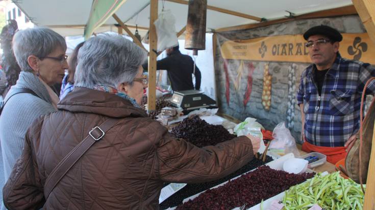 Eskualdeko artisauen merkatu ttikia azaroaren 21ean Lesakan