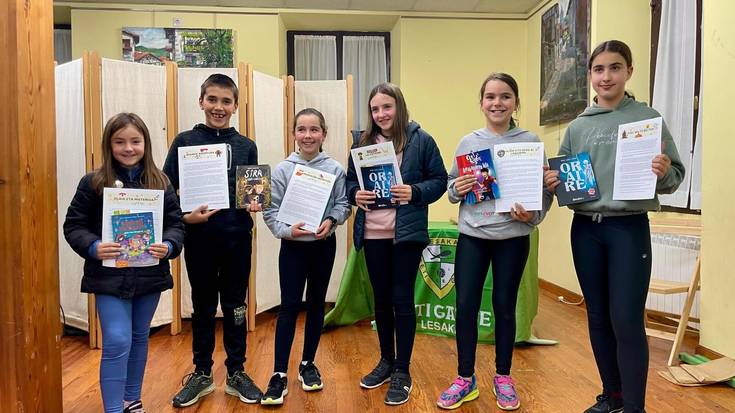 Lesakako XII. ipuin lehiaketako sariak banatu ditu Beti Gaztek