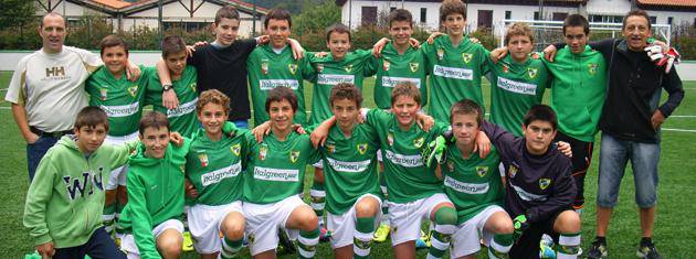 Infantil mailako futbol derbia jokatuko dute Baztanek eta Beti Gaztek
