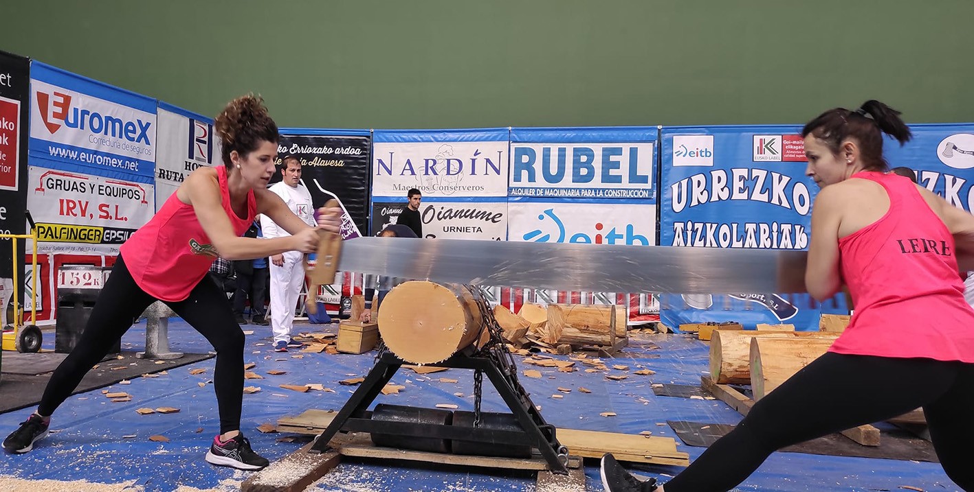 Emakumezkoen trontza txapelketako lehen saioan garaile izan dira Itsaso Onsalo aresoarra eta Astiazaran