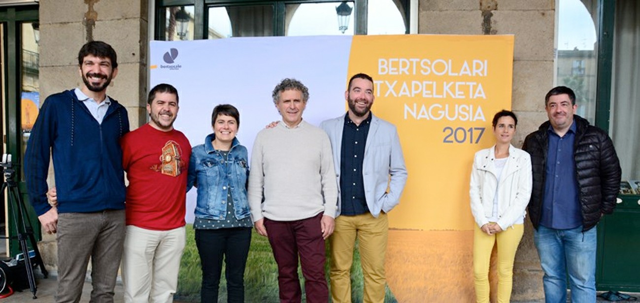 Eskualdeko bi bertsolarik parte hartuko dute Bertsolari Txapelketa Nagusian