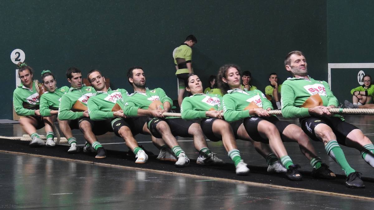 Euskal Herriko sokatira txapelketa mistoko kanporaketa jokatuko dute larunbatean Berriozarren