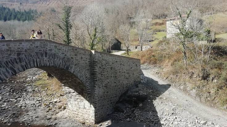 Ibero erreka ingurua garbitzeko auzolana deitu du larunbatean Goizuetako Udalak