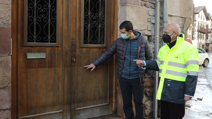 Uholdeek kaltetutako eremuak bisitatu ditu Bernardo Ziriza kontseilariak