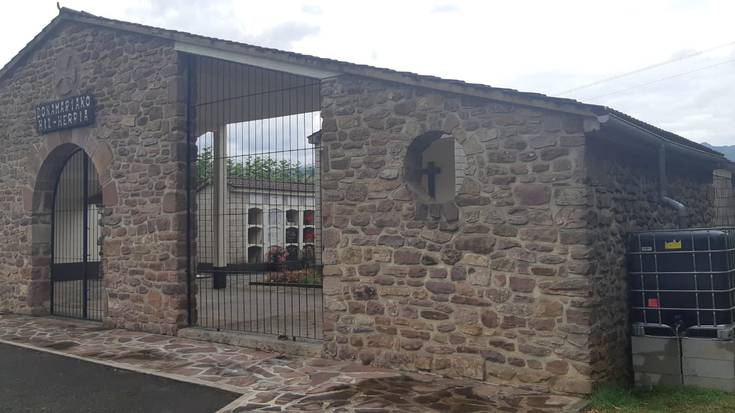 Ur-depositu bat paratu dute Donamariako hilerrian