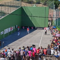 Gorostapoloko frontoiaren mendeurreneko besta eginen dute larunbatean Erratzun