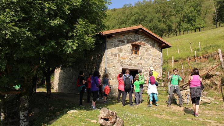 Giro bikaina izan du Goizuetan egindako mendi irteerak