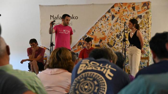 Eskualdeko lau bertsolarik kantatuko dute Nafarroako Bertsolari Txapelketako sailkatze saioetan