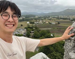 «Bertako ospakizunetan parte hartuta ezagutzen da benetan herri bat»