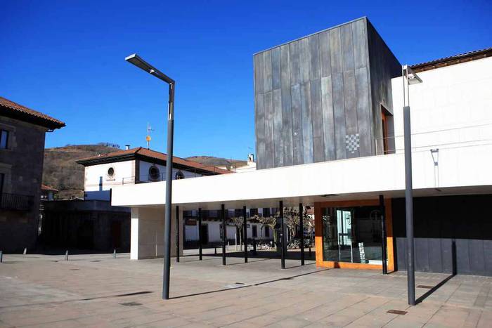 Baztango turismo bulegoan teknikari laguntzailea behar dute