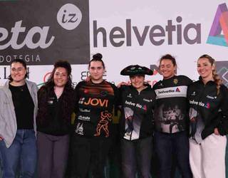 Estefi Etxebeste iturendarra laugarren izan da Zarauzko Bi Harri Txapelketan