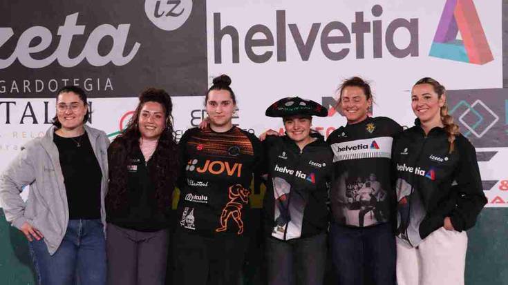 Estefi Etxebeste iturendarra laugarren izan da Zarauzko Bi Harri Txapelketan