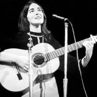 Hiru emazte kantari gogoratuko dituzte igandean Saran