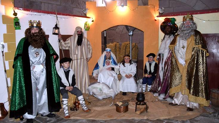 Hiru Errege Magoen bisita izan dute Elizondon ere