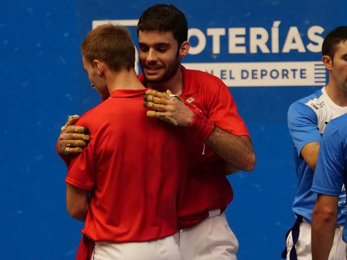 Malerrekako XIX. eskuz binakako pilota txapelketan elite eta senior mailako finalerdiak jokatuko dituzte egunotan