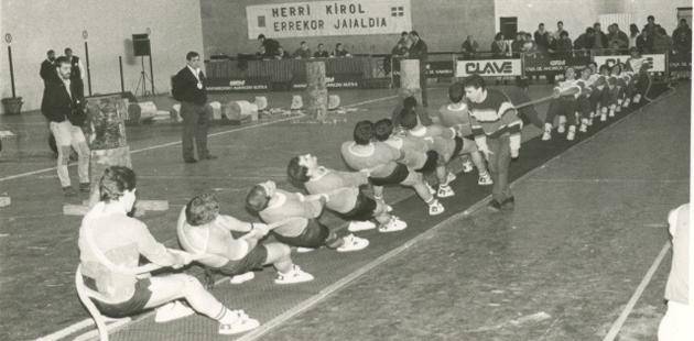 Hogei urteko historia laburtu du Nafarroako Herri Kirol Federazioak bere azken argitalpenean
