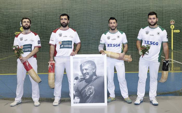 Eneko Pelletrat zena gogoan izan dute Iparraldeko Joko Garbi Txapelketako finaletan