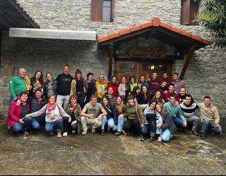 Aniztarrak eta berroetarrak ederki sagardotegi giroan