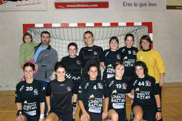 ‘Etxeko’ ligara bueltatu eta aro berri bati ekin dio Baztango  Kirol Taldeak